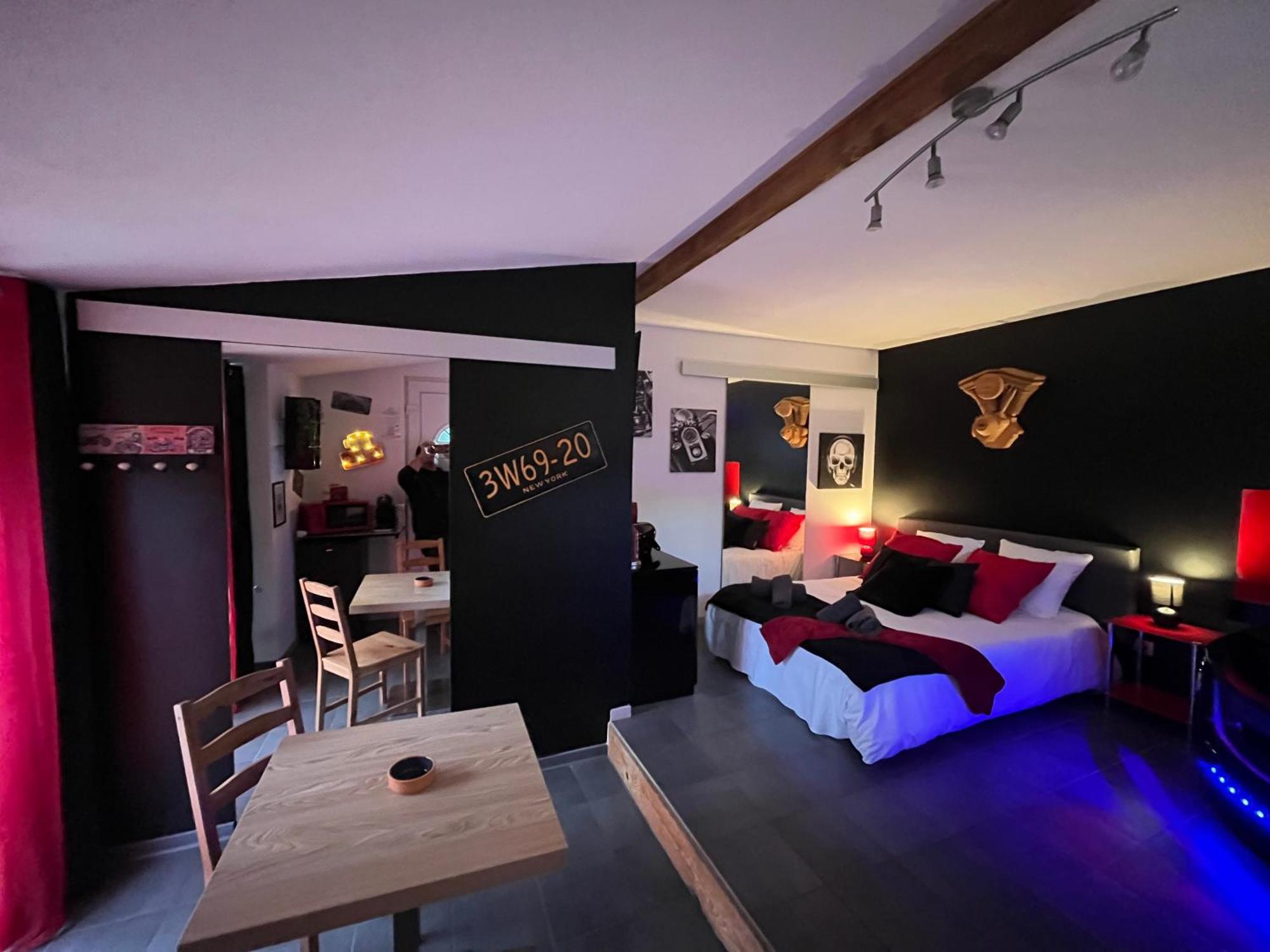 "Le Maloya" Chalets Independants -Chambre Balneo - Relais Motards ลากูน ภายนอก รูปภาพ