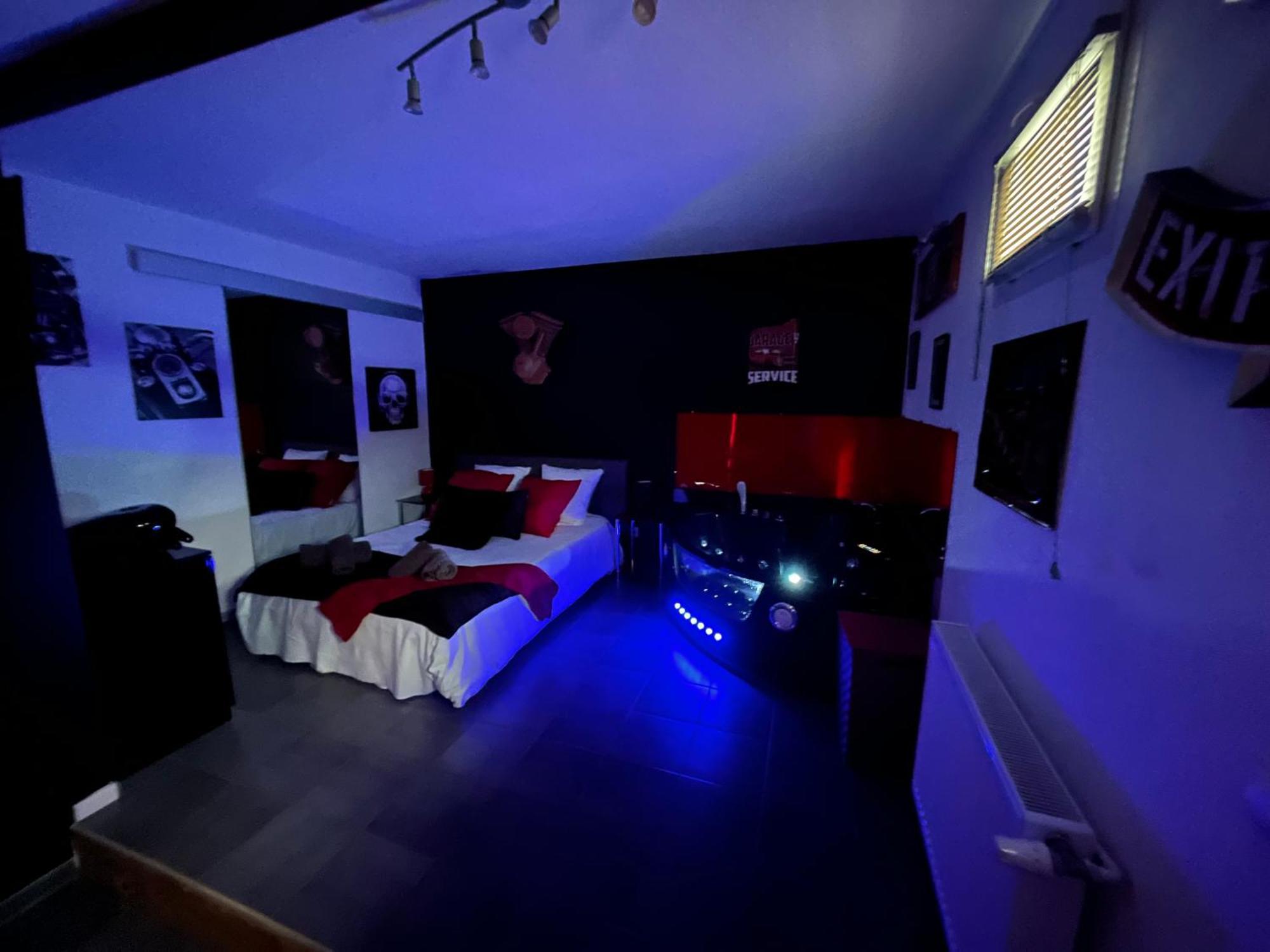"Le Maloya" Chalets Independants -Chambre Balneo - Relais Motards ลากูน ภายนอก รูปภาพ