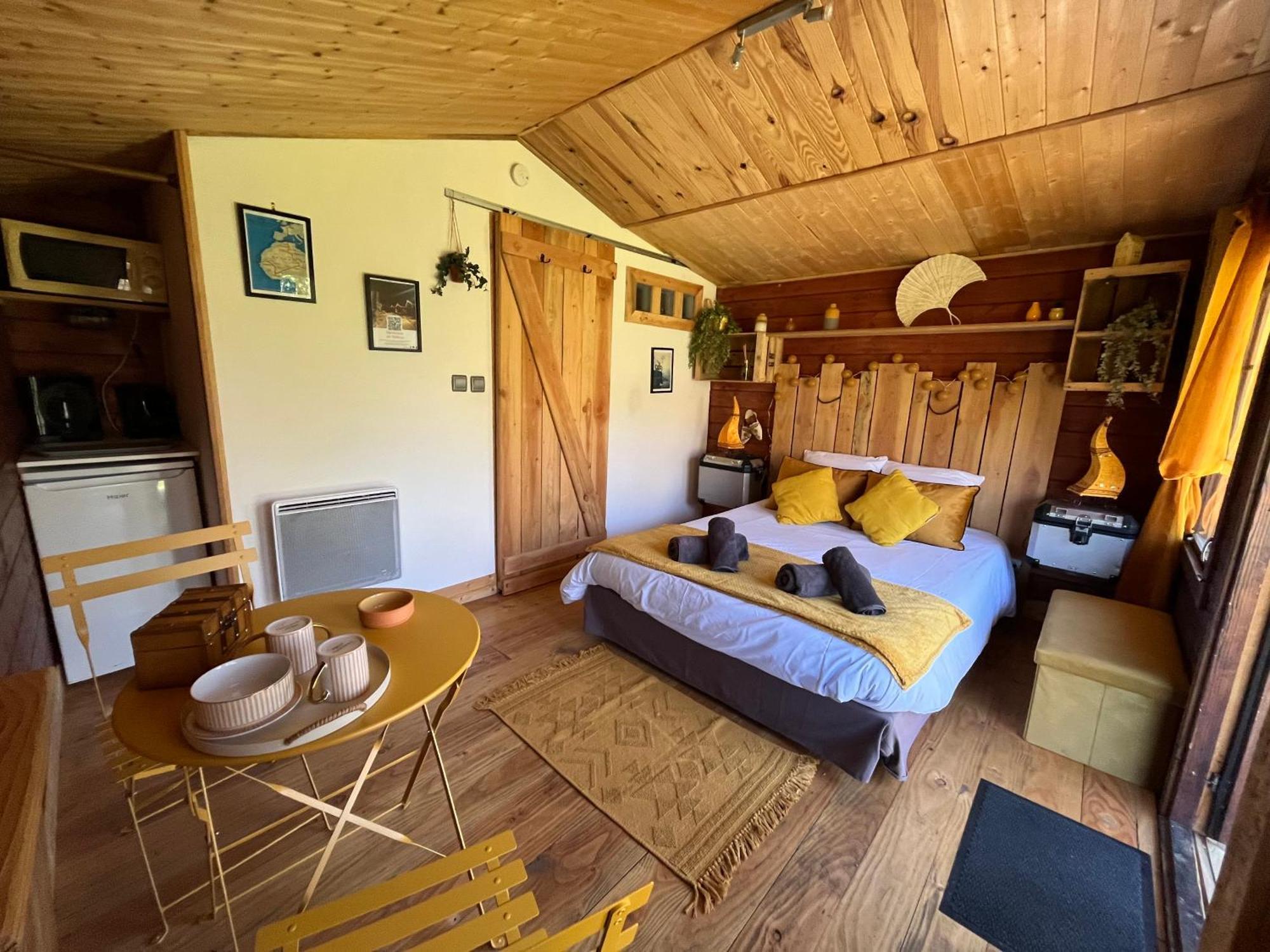 "Le Maloya" Chalets Independants -Chambre Balneo - Relais Motards ลากูน ภายนอก รูปภาพ