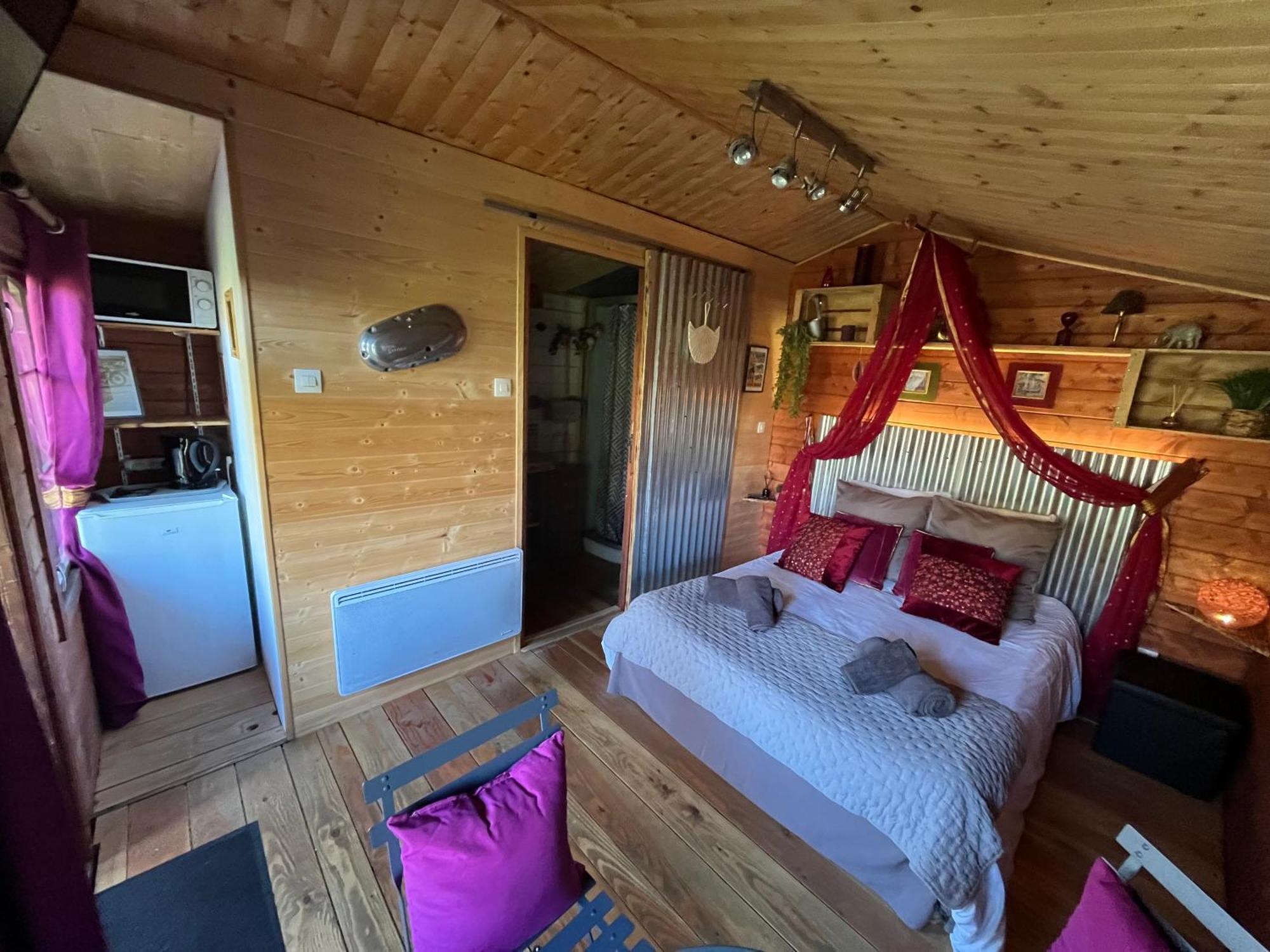 "Le Maloya" Chalets Independants -Chambre Balneo - Relais Motards ลากูน ภายนอก รูปภาพ